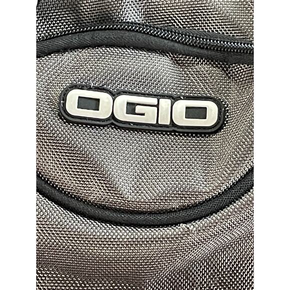 OGIO Metro Street Backpack Black/Gray - Picture 4 of 14